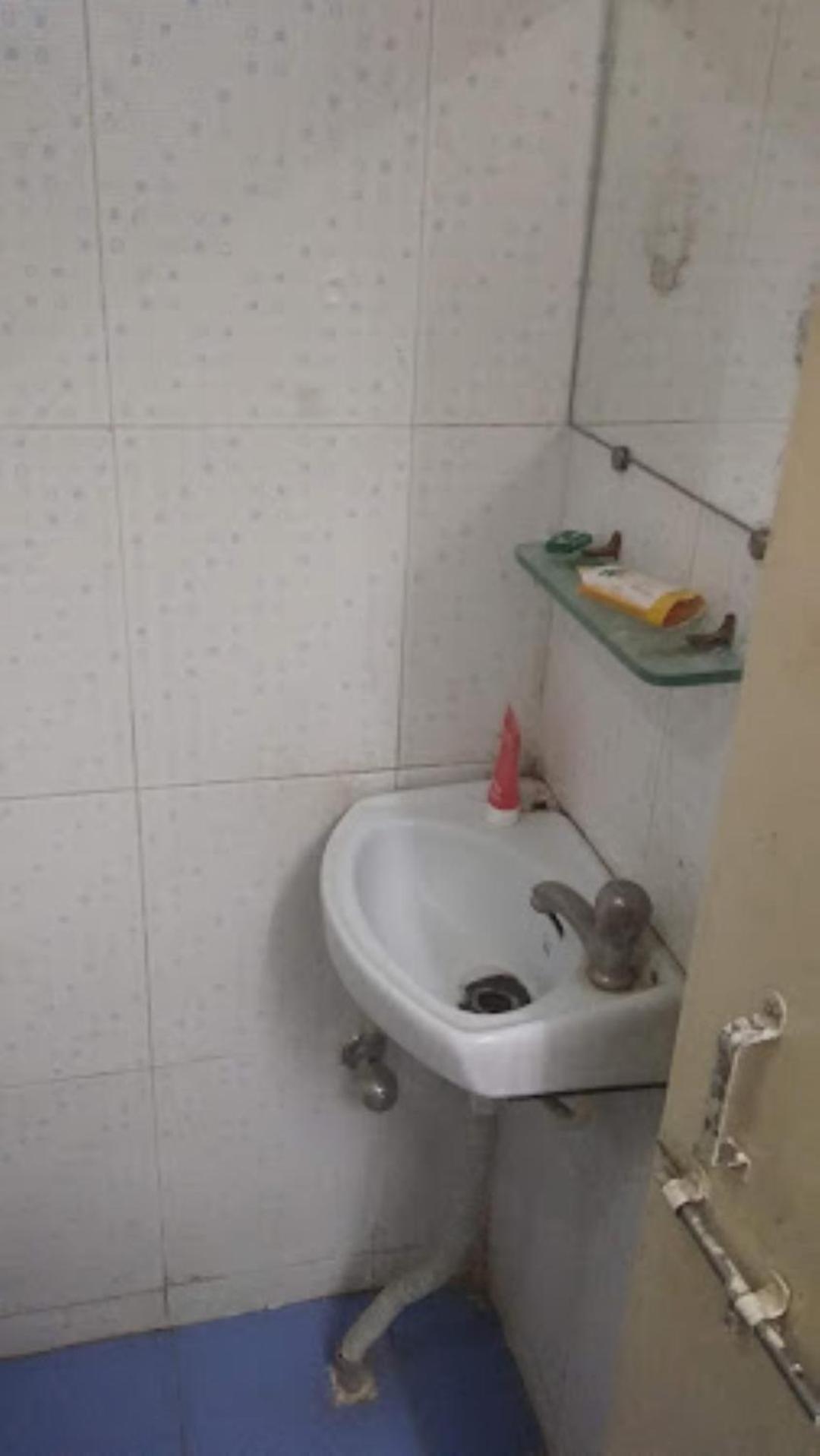 Hotel Rahi Нашик Екстериор снимка